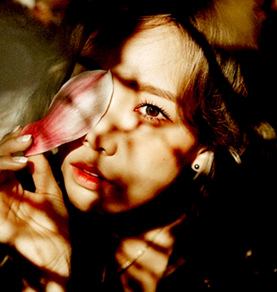 Save These Top Photography Tips for Youthful, Stylish Shots