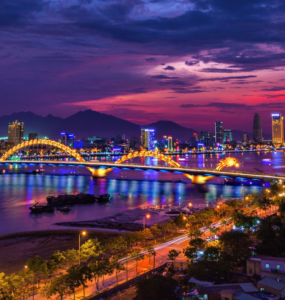 Dragon Bridge Da Nang: Fire and Water Spray Schedule