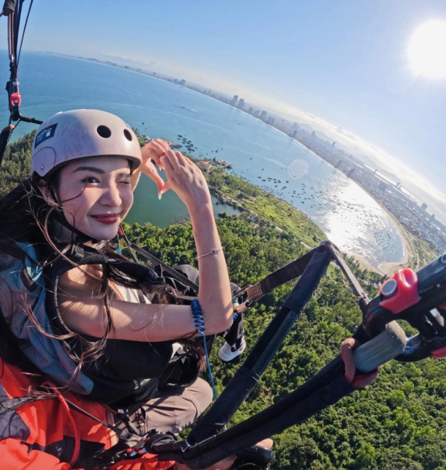 Paragliding Trip Da Nang